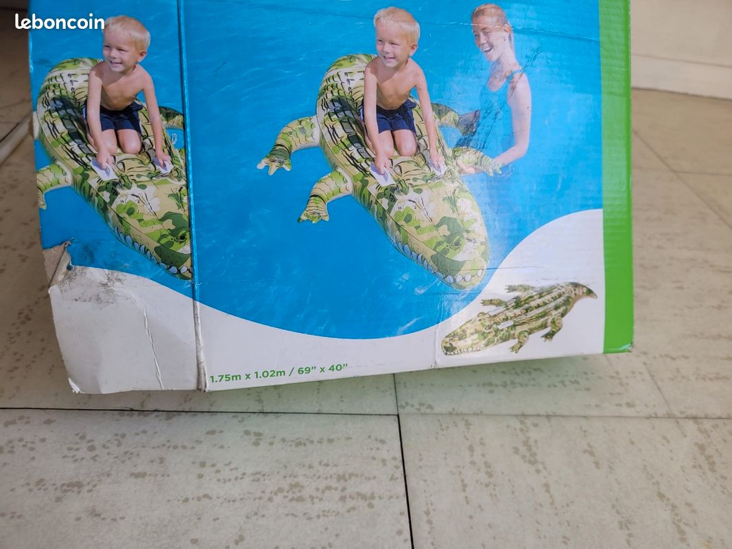 Bouée lots+jeux de plage (image 3)