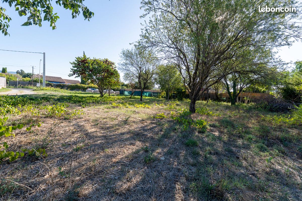 Terrain 1000 m² · au Muy · 1 000 m² · 182 000 €