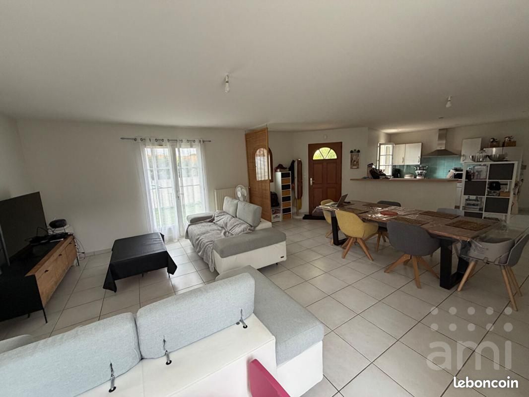 Maison 5 pièces 125 m² · à Niort · 125 m² · 994 €/mois
