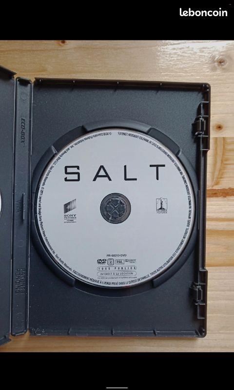 Je vends le dvd de Salt Edition Deluxe.
Pour un envoi plus rapide choisissez Chronopost.
#film #dvd #cinema #action (image 1)