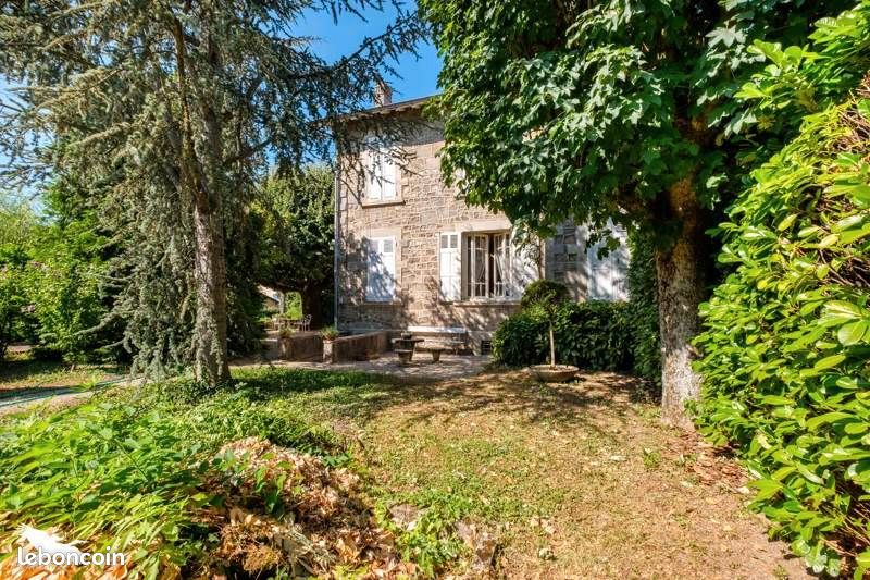 Maison 4 pièces 100 m² · à Saint-Genis-Laval · 100 m² · 645 000 €