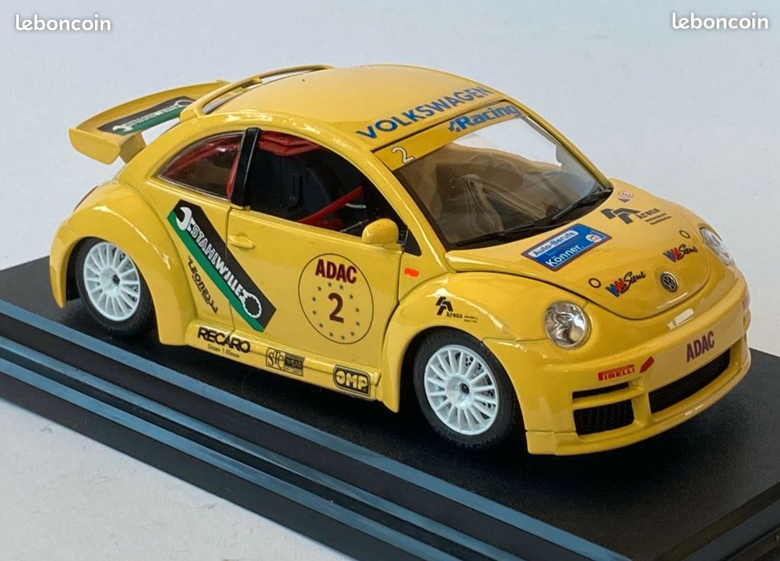 Burago 1/18 – Volkswagen New Beetle Cup 2000 – Bleu (WRC 1) – Réf. 3389 – Occasion