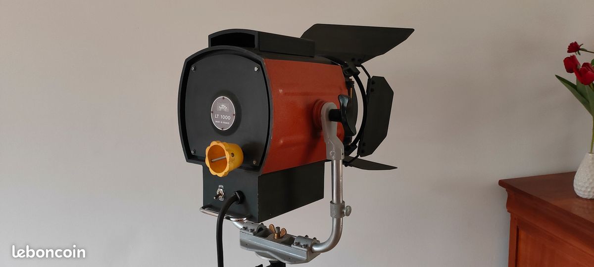 Projecteurs LTM 650/1000W Pour TV/Cinéma - Occasion