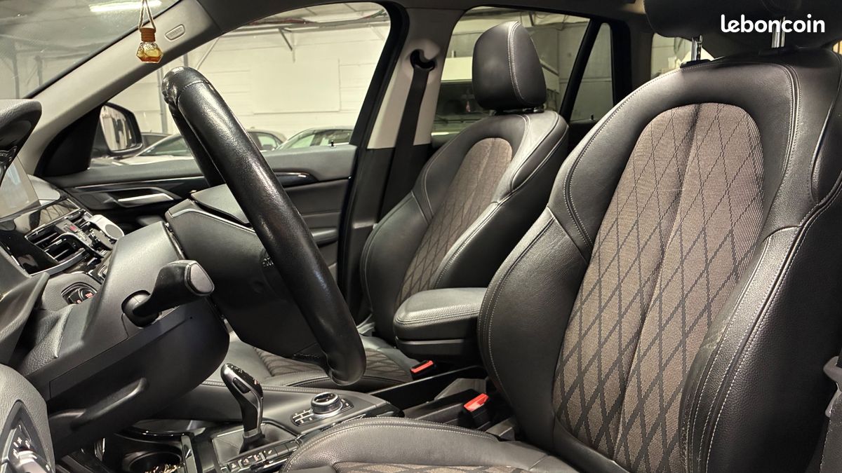 Bmw x1 1.8 i 140 x-line sdrive dkg bva + attelage + toit ouvrant (image 5)
