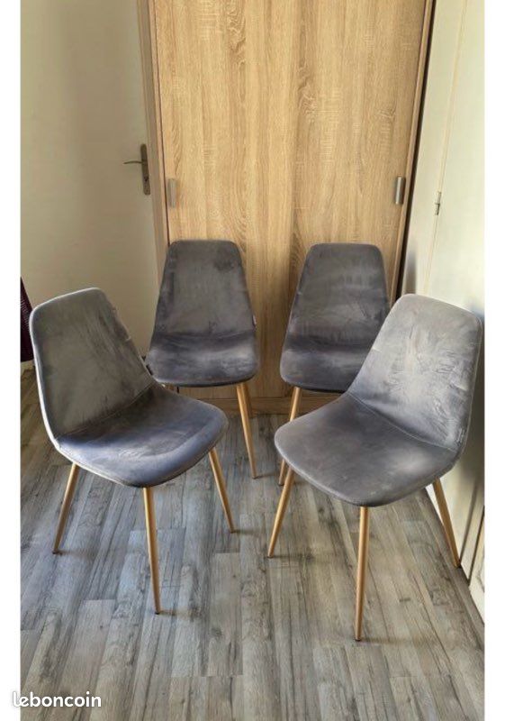 Table & chaise (image 4)