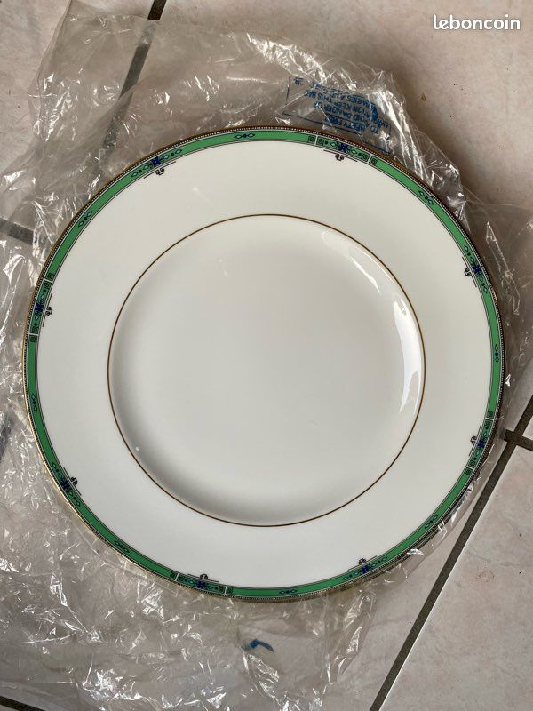 Lot de 4 assiettes jade wedgwood porcelaine (image 1)