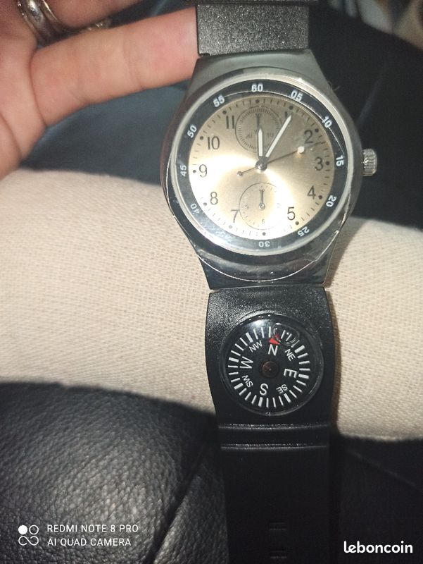 Montre boussole (image 1)