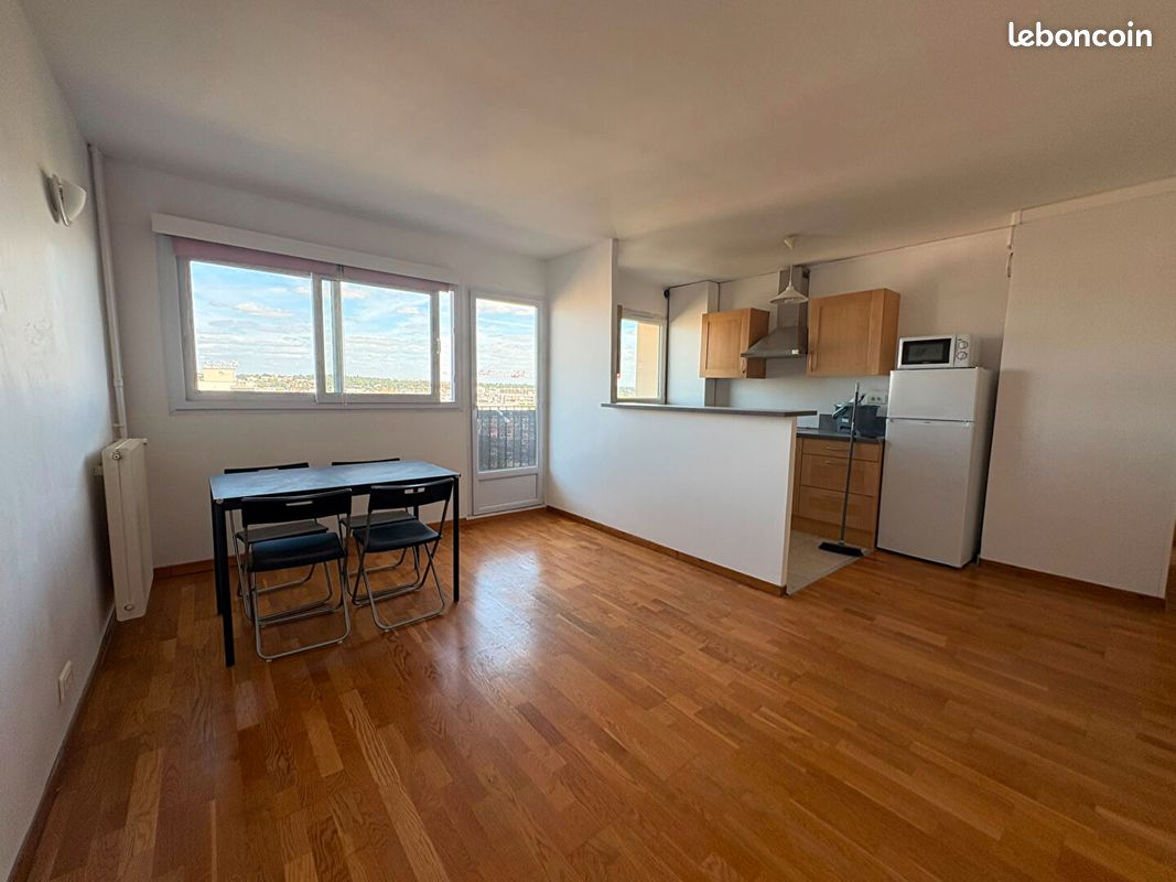 Appartement 3 pièces 52 m² · à Viry-Châtillon · 52 m² · 880 €