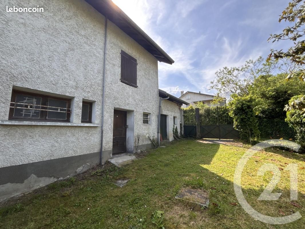 Maison 5 pièces 121 m² · à Les Abrets en Dauphiné · 121 m² · 160 000 €