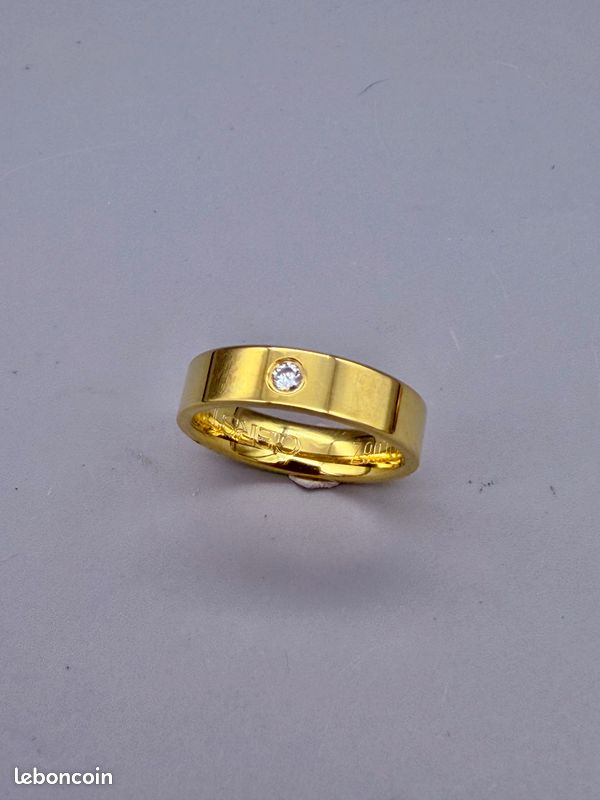 Bague alliance taille 54 en titane sertie de zirconium cubique (image 1)