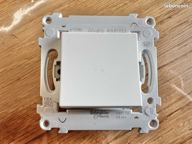 Vis Schneider ALB81312 PR SAT F - Neuf Sous Emballage - Fabriqué En France