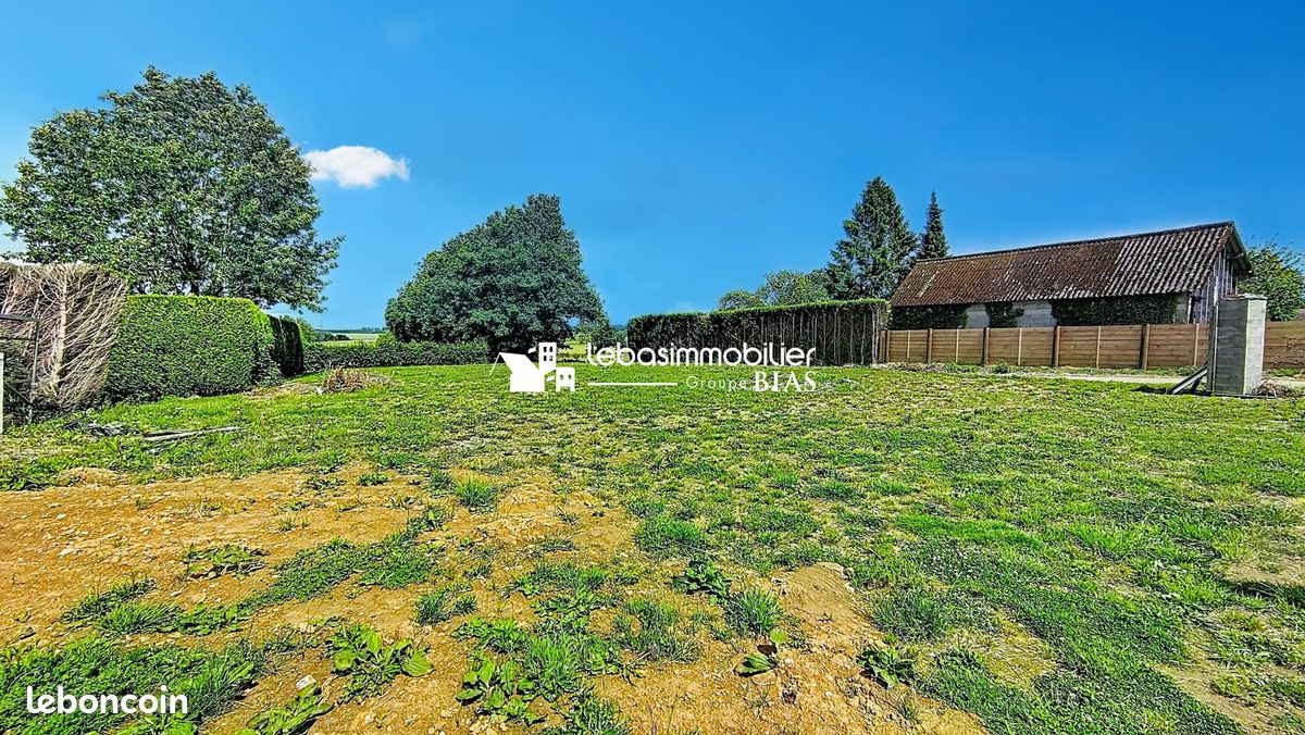 Terrain 1377 m² · à Yerville · 1 377 m² · 59 000 €