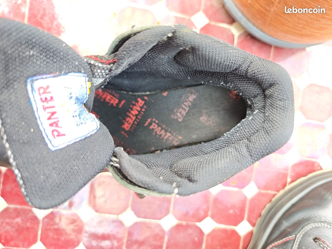 Chaussures sécurité Pointure 42 (image 3)