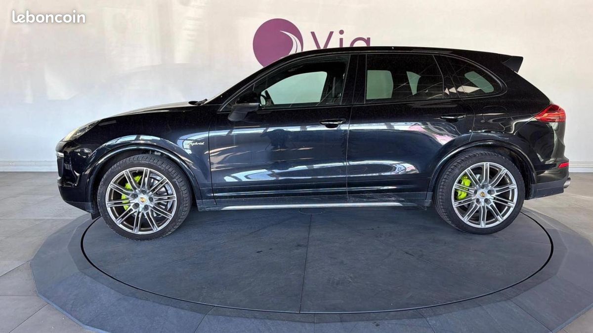 Porsche Cayenne 3.0 V6 416 ch S E-Hybrid Tiptronic A (image 7)