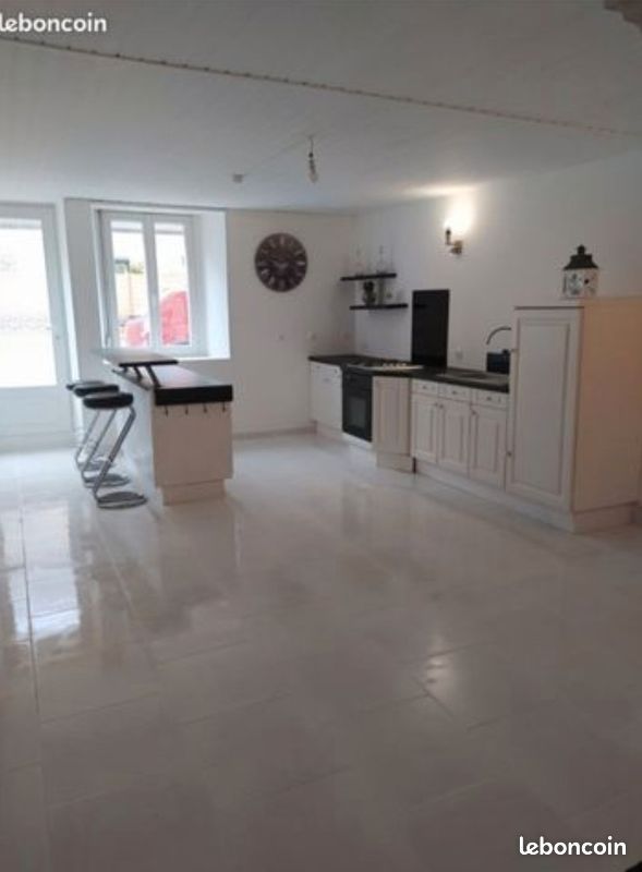 Maison 5 pièces 135 m² · à Bazoilles-sur-Meuse · 135 m² · 680 €