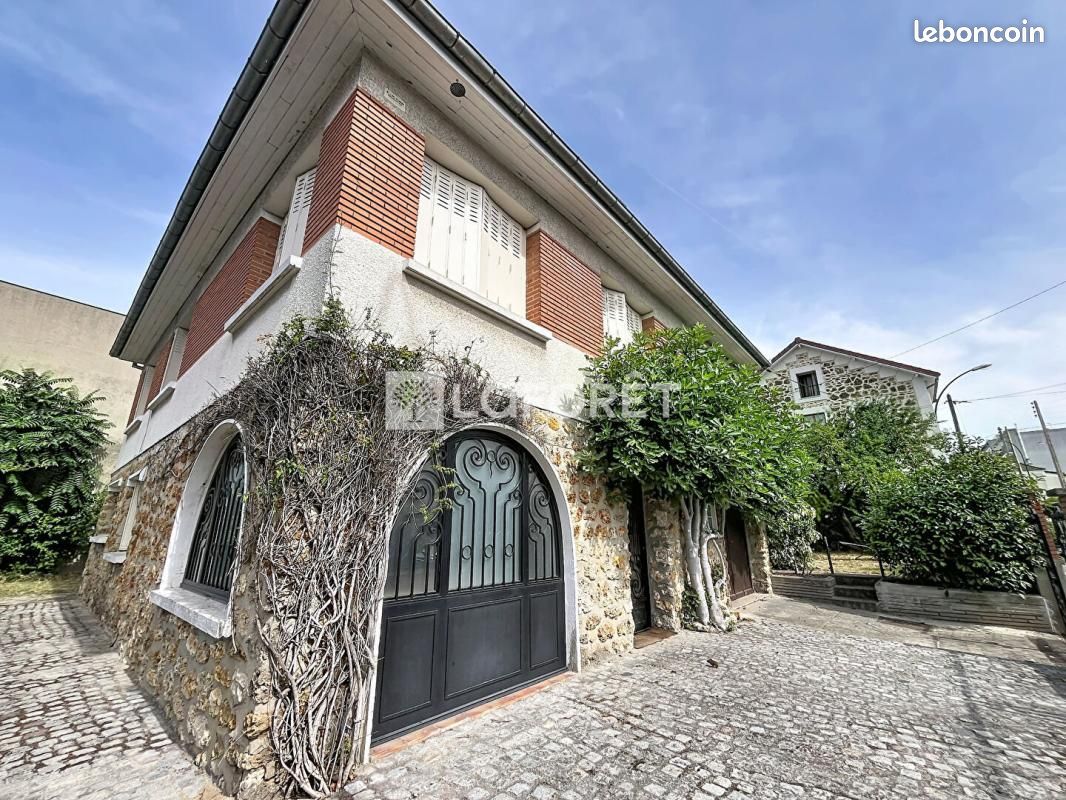 Maison 7 pièces 171 m² · à Neuilly-Plaisance · 171 m² · 470 000 €