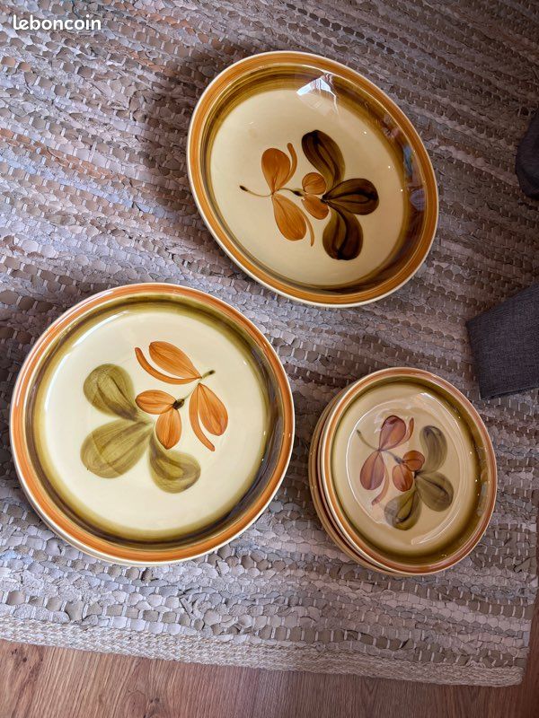 Service vaisselle vintage Gien France – peint main – 10 pièces – (image 1)