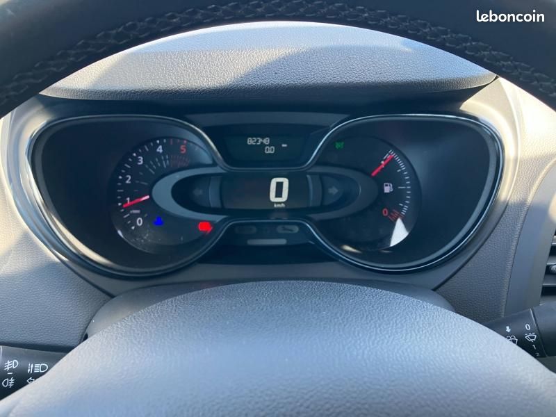 Renault Captur 1.5 dCi 90ch energy Business Euro6c (image 16)