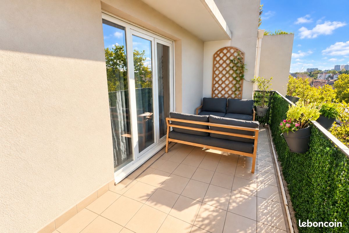 Appartement 5 pièces 94 m² · à Lyon · 94 m² · 250 000 €