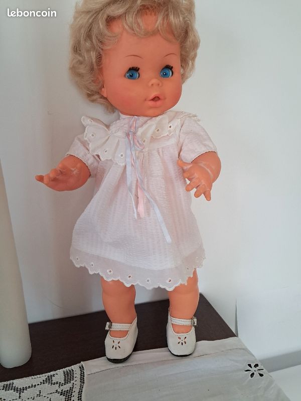 Poupée Vintage Bella 50 Cm En Mousse Et Plastisol - état Bon