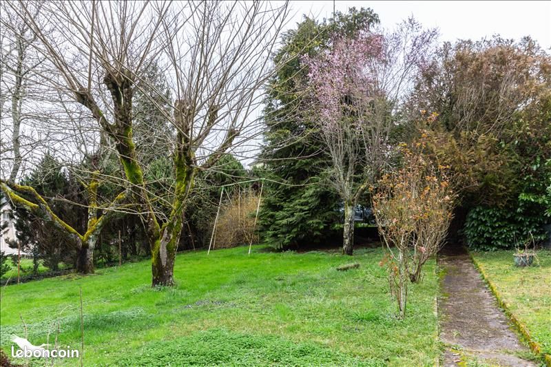 Maison 7 pièces 166 m² - Allassac 19240 (image principale 1)