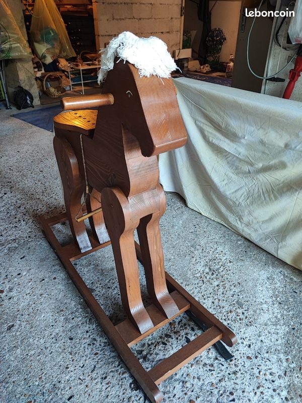 Cheval bois (image 2)