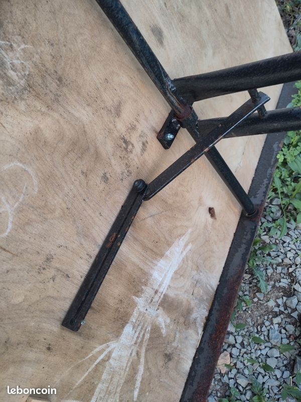 Grand table pliable pour évènement ou jardin (image 4)
