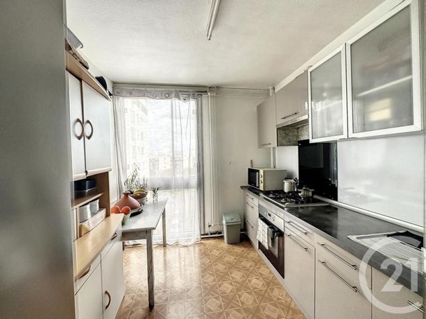 Appartement a louer garges-les-gonesse - 2 pièce(s) - 49 m2 - Surfyn