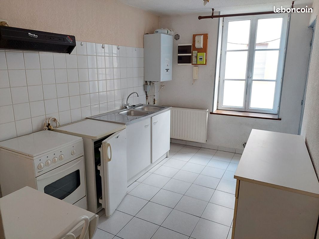 Appartement 1 pièce 19 m² · à Mâcon · 19 m² · 271 €/mois