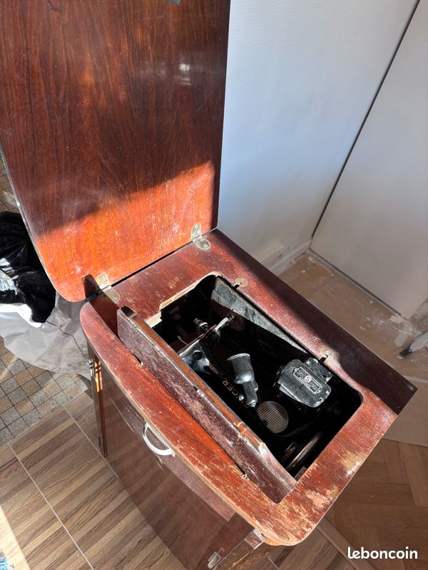Machine à coudre SINGER (image 3)