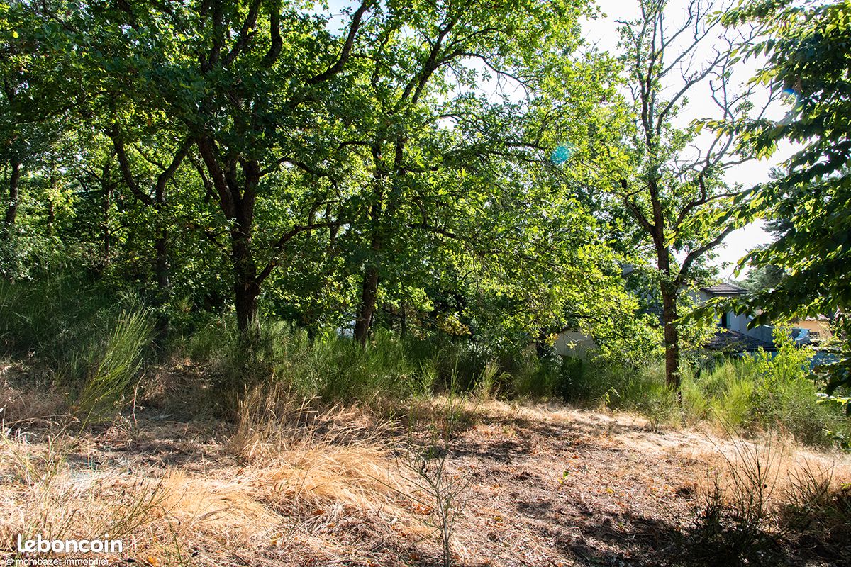 Terrain 722 m² Chatel Guyon · à Châtel-Guyon · 98 900 €