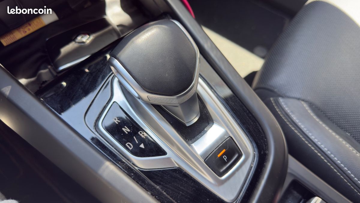 RENAULT ARKANA 1.6 E-TECH 145H FULL-HYBRID BVA ENGINEERED - 1ER MAIN - ENTRETIEN CONSTRUCTEUr (image 25)