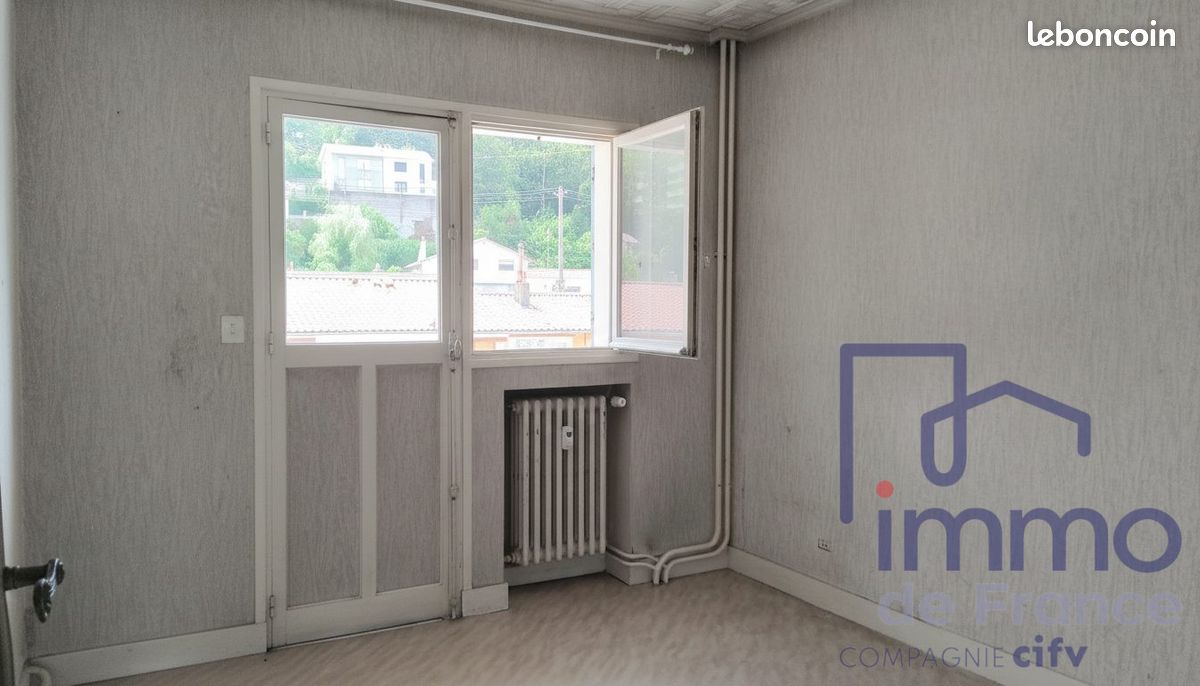 Appartement 3 pièces 54 m² · à Saint-Étienne · 54 m² · 45 000 €