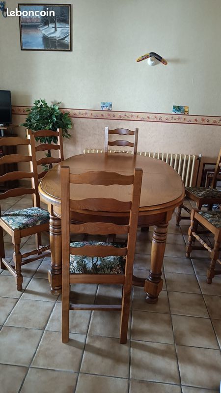 Table ovale et 6 chaises en chêne (image 1)