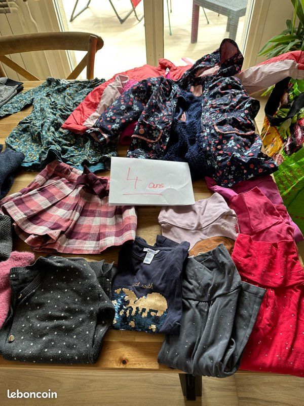 Lot vêtements fille 4 ans (image 3)