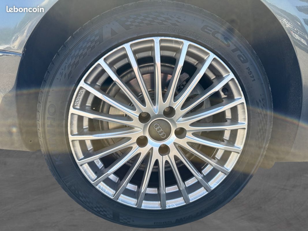 AUDI A5 COUPE 2.0 TDI AMBIENTE 177Ch Garantie 12 mois / SUIVI COMPLET AUDI (image 15)