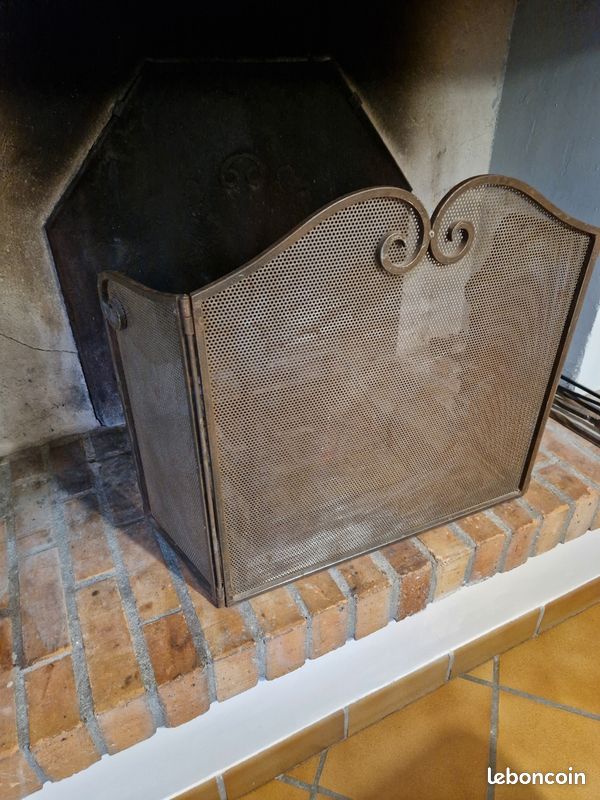 Grille protection cheminée (image 1)