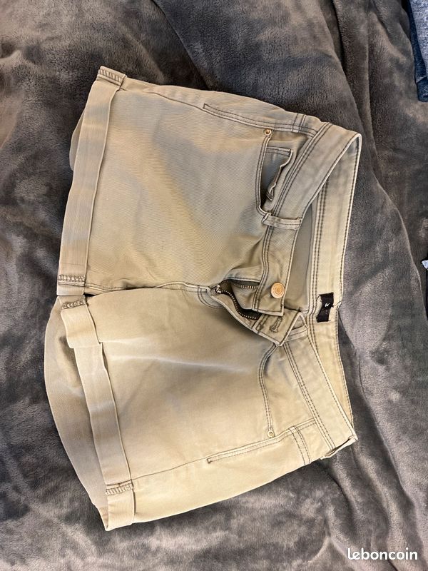 Lot Vêtements (jeans/jupes/pantalons) (image 2)