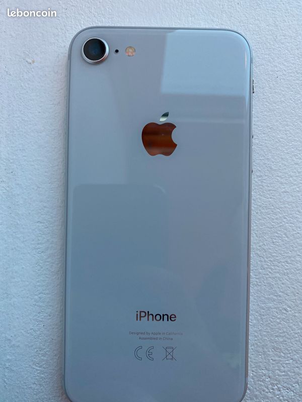 IPhone 8 a vendre (image 1)