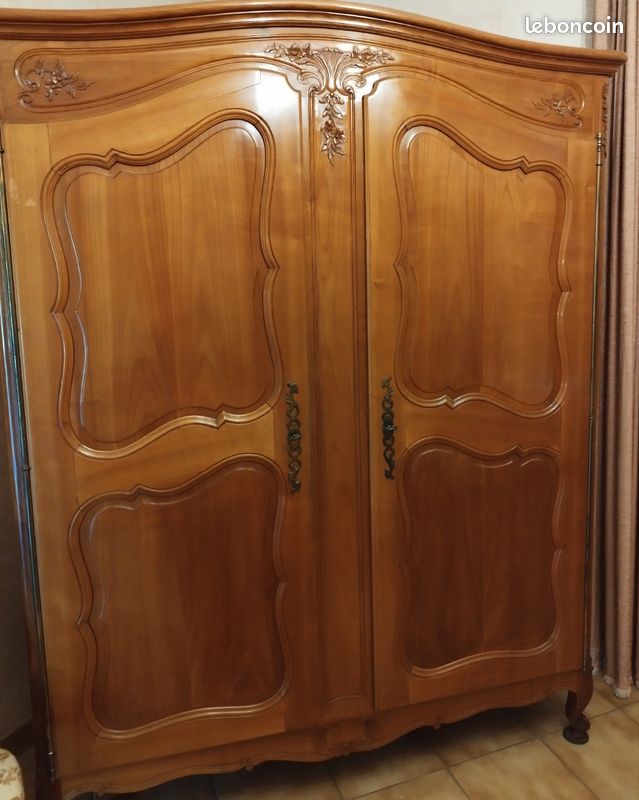 Armoire Louis xv (image 1)