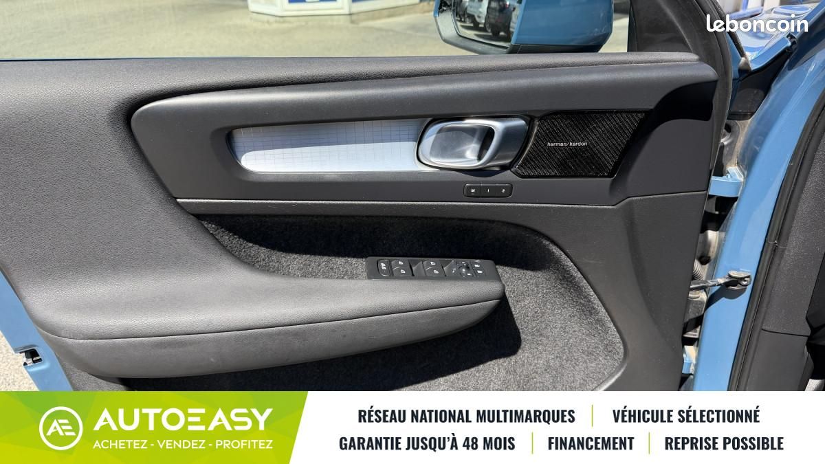 Volvo XC40 XC40 B3 2.0 163 CH PLUS DCT7 (image 11)