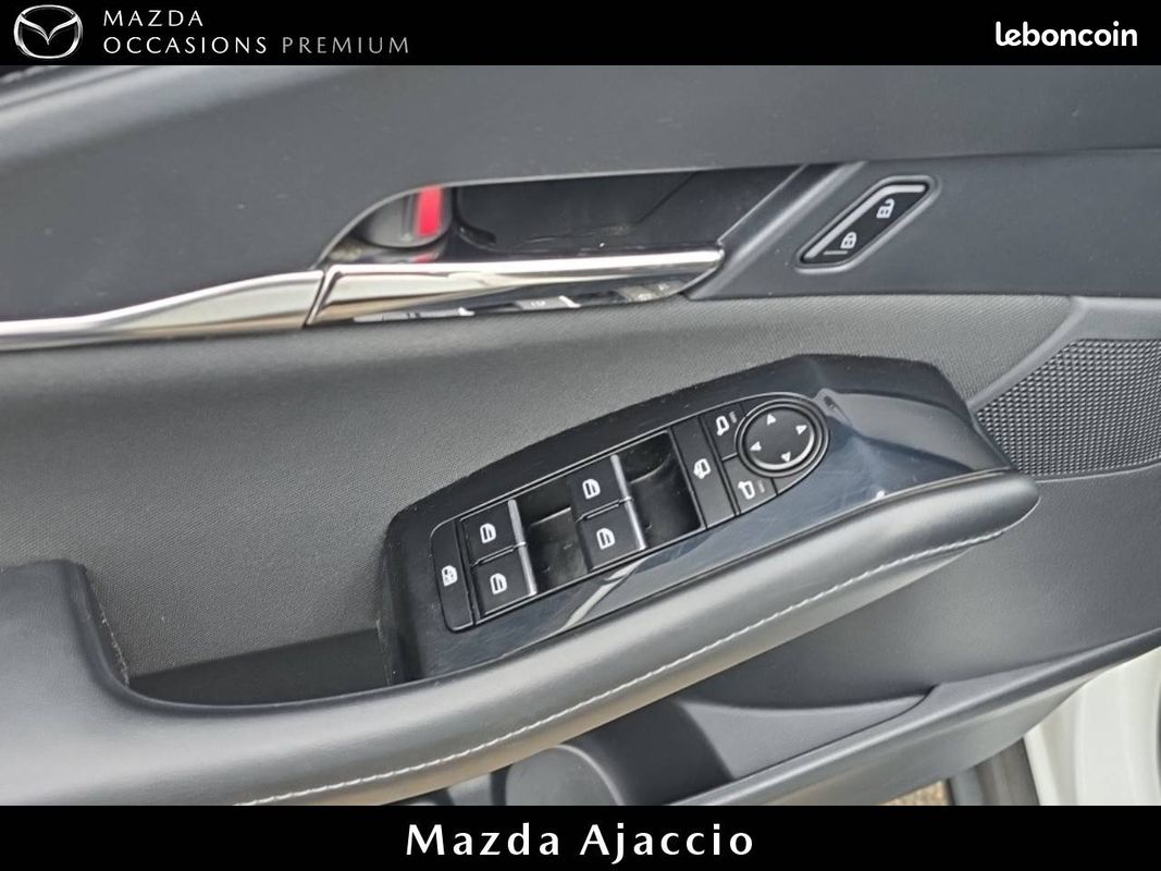 MAZDA CX-30 2.0L e-SKYACTIV G M Hybrid 122 ch 4x2 BVA6 Style (image 11)