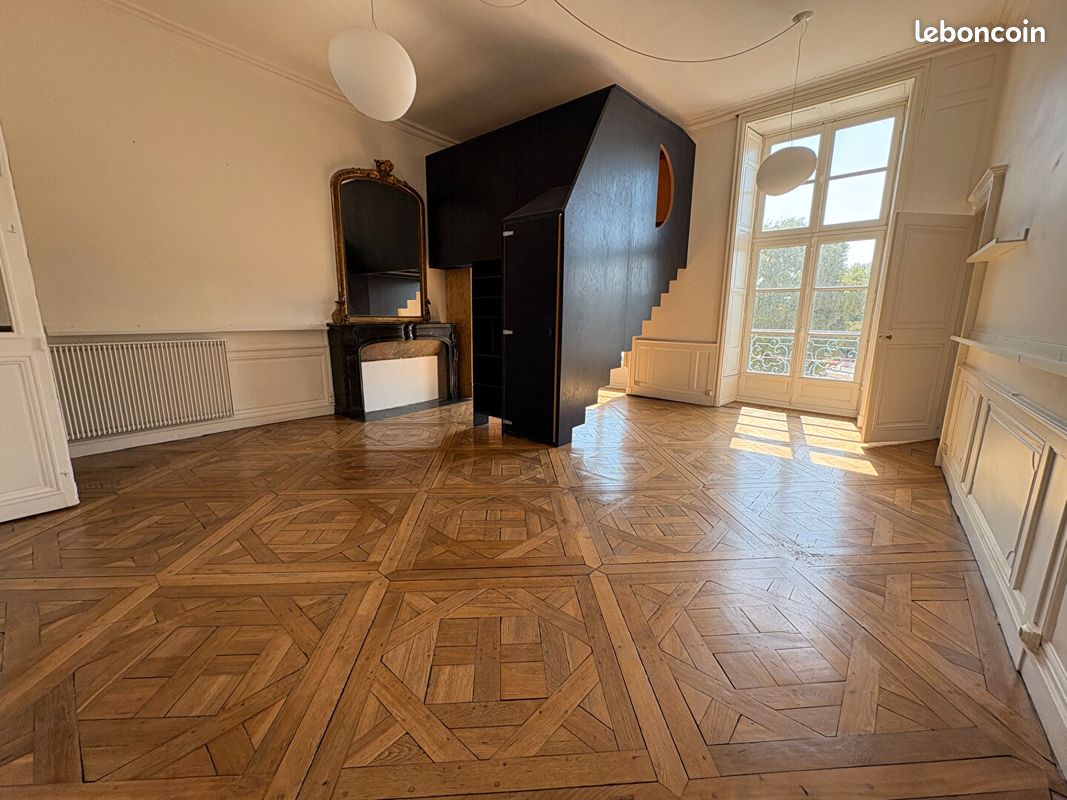 Appartement 6 pièces 133 m² · à Nantes · 133 m² · 2 340 €