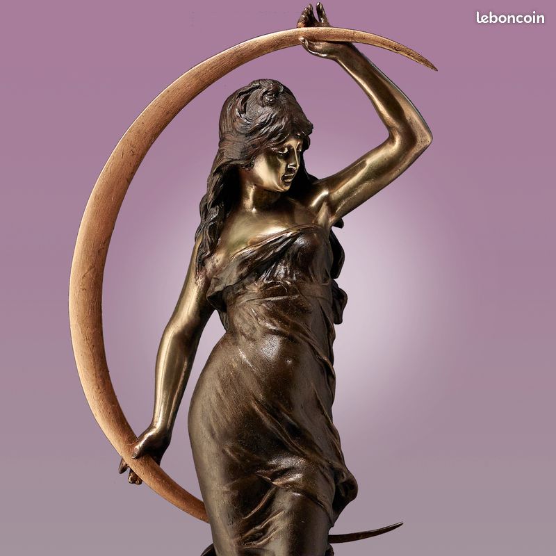 Auguste MOREAU - BRONZE ANCIEN - L'AURORE 49 CM (image 1)