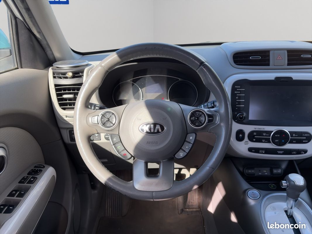 Kia SOUL EV Ultimate / SUIVI COMPLET / SOH 61%) (image 18)