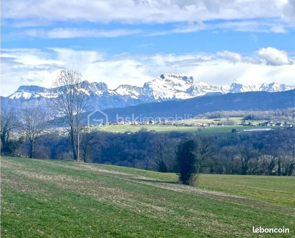 Terrain 1 000 m² Lovagny · 443 000 €