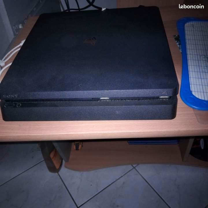 Ps4 slim (image 4)