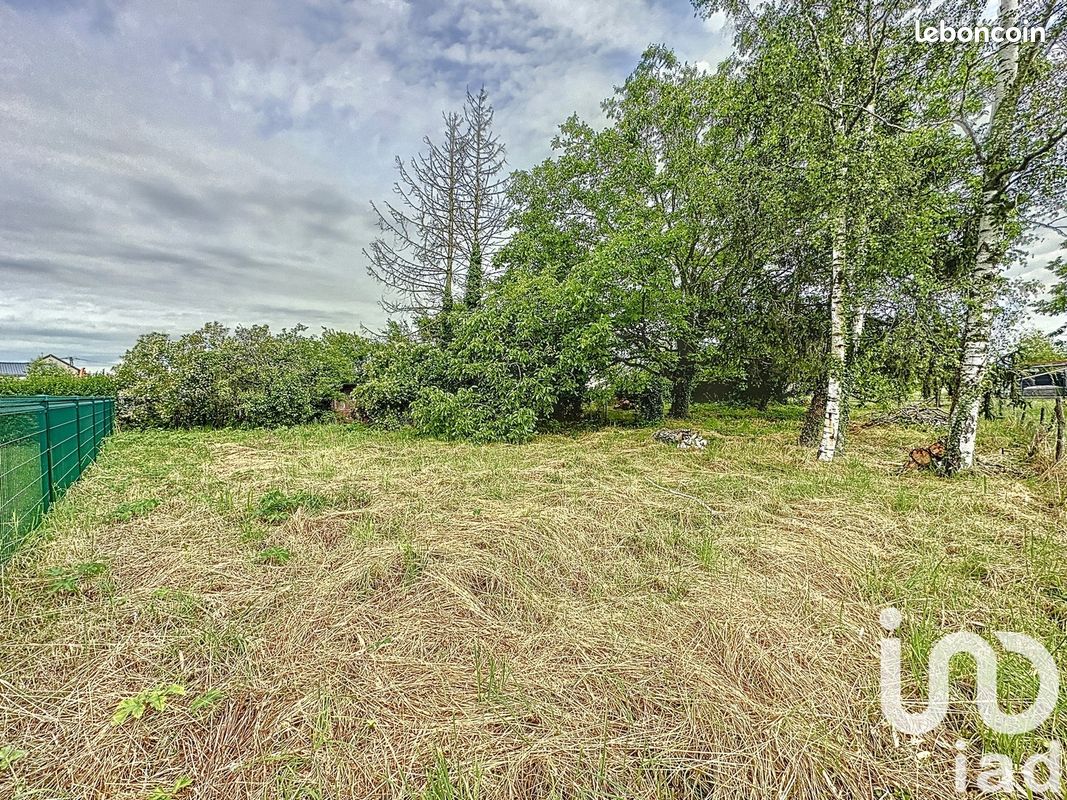 Terrain 1044 m² · à Corquilleroy · 1 044 m² · 39 000 €