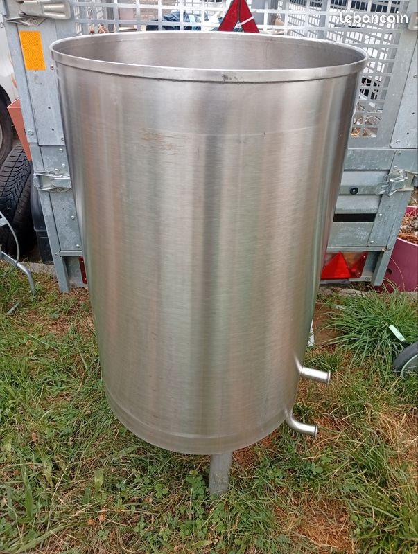 Cuve inox sur pieds 240L (image 2)