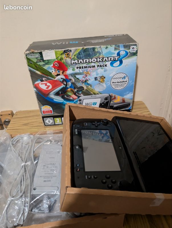 Nintendo Wii U 32 Go Mario Kart 8 Premium Pack + Zelda Wind Waker HD – Boîte (image 1)